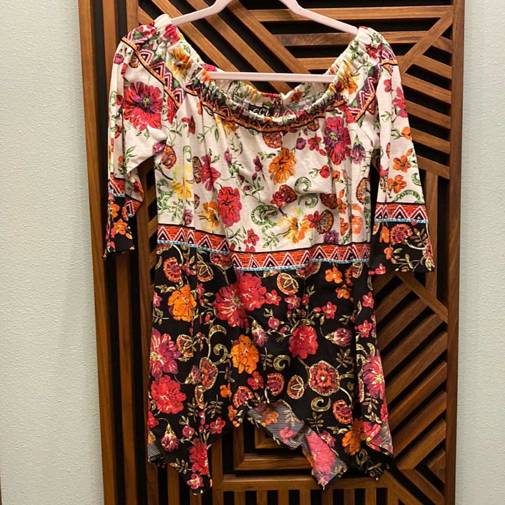 ECI Floral Off the Shoulder Shirt with Handkerchief Hem - Pink